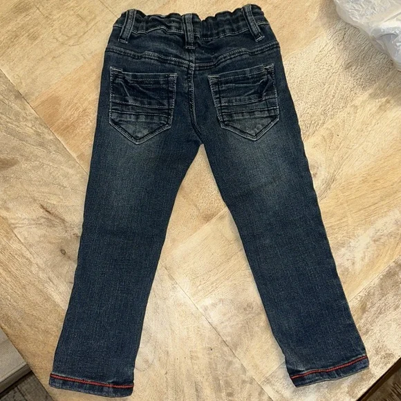 Toddler Me & Henry Jeans- Size: 2/3 - Picture 2 of 2